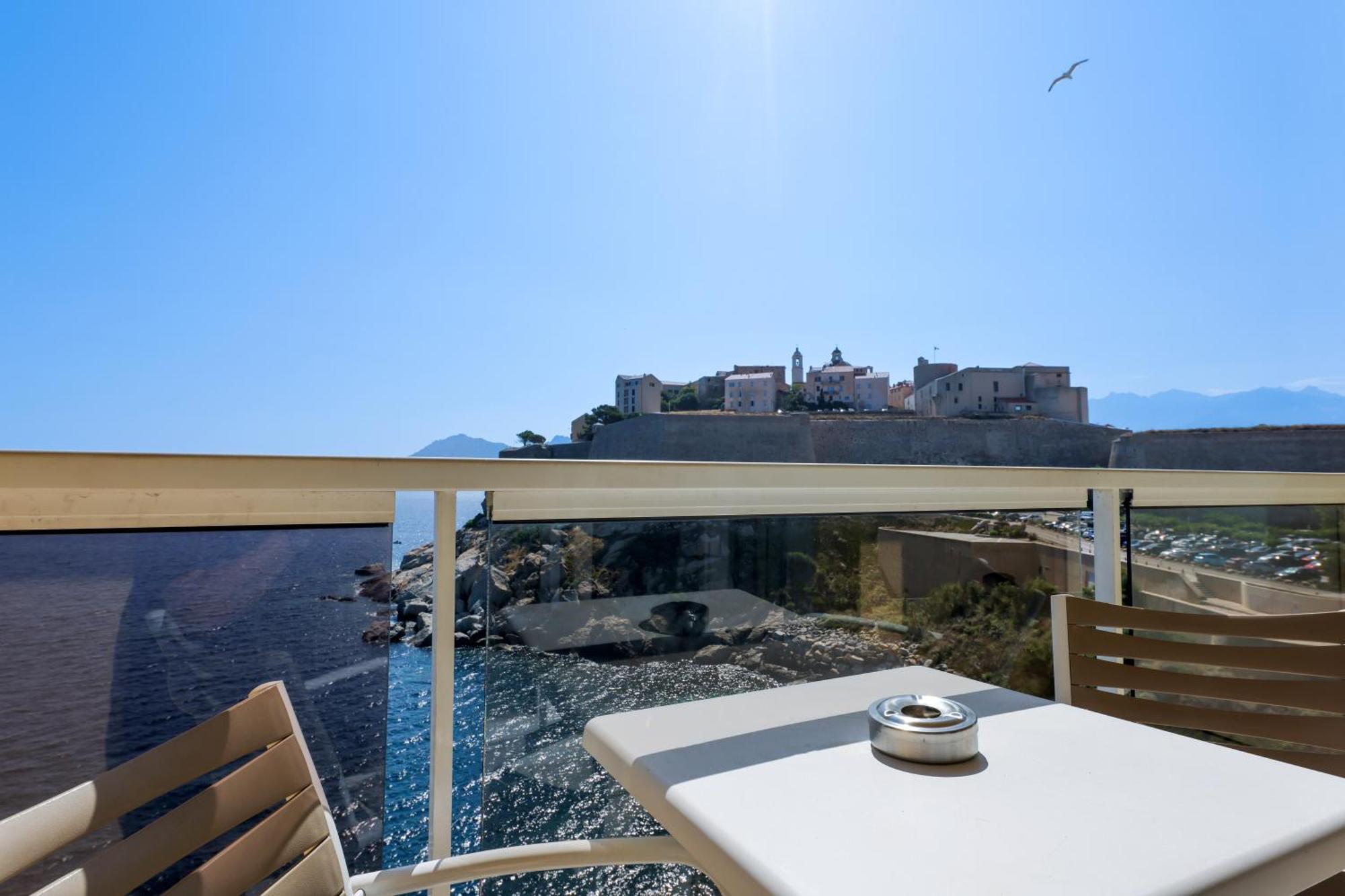 Hotel Saint Christophe Calvi  Bagian luar foto