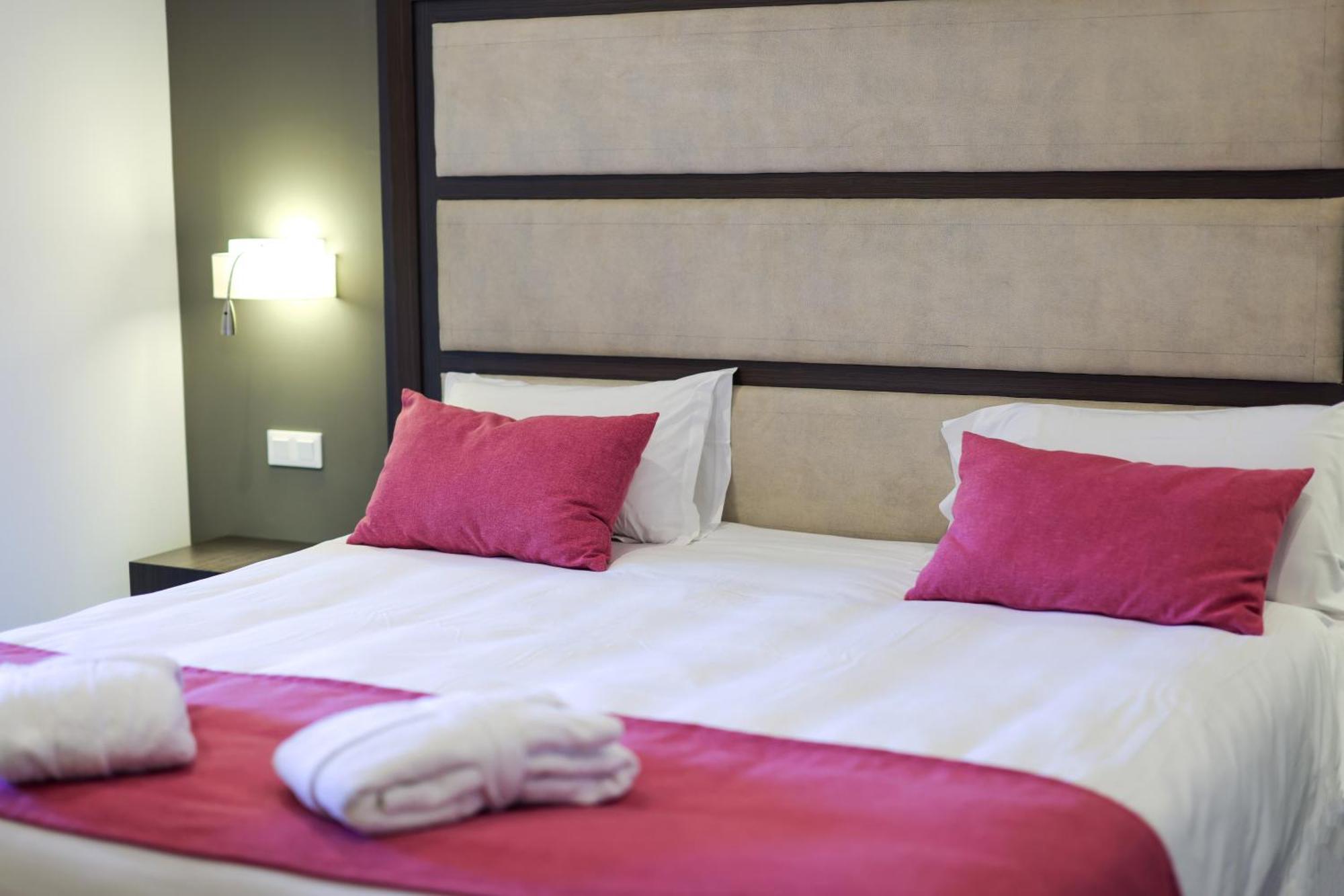 Hotel Saint Christophe Calvi  Bagian luar foto