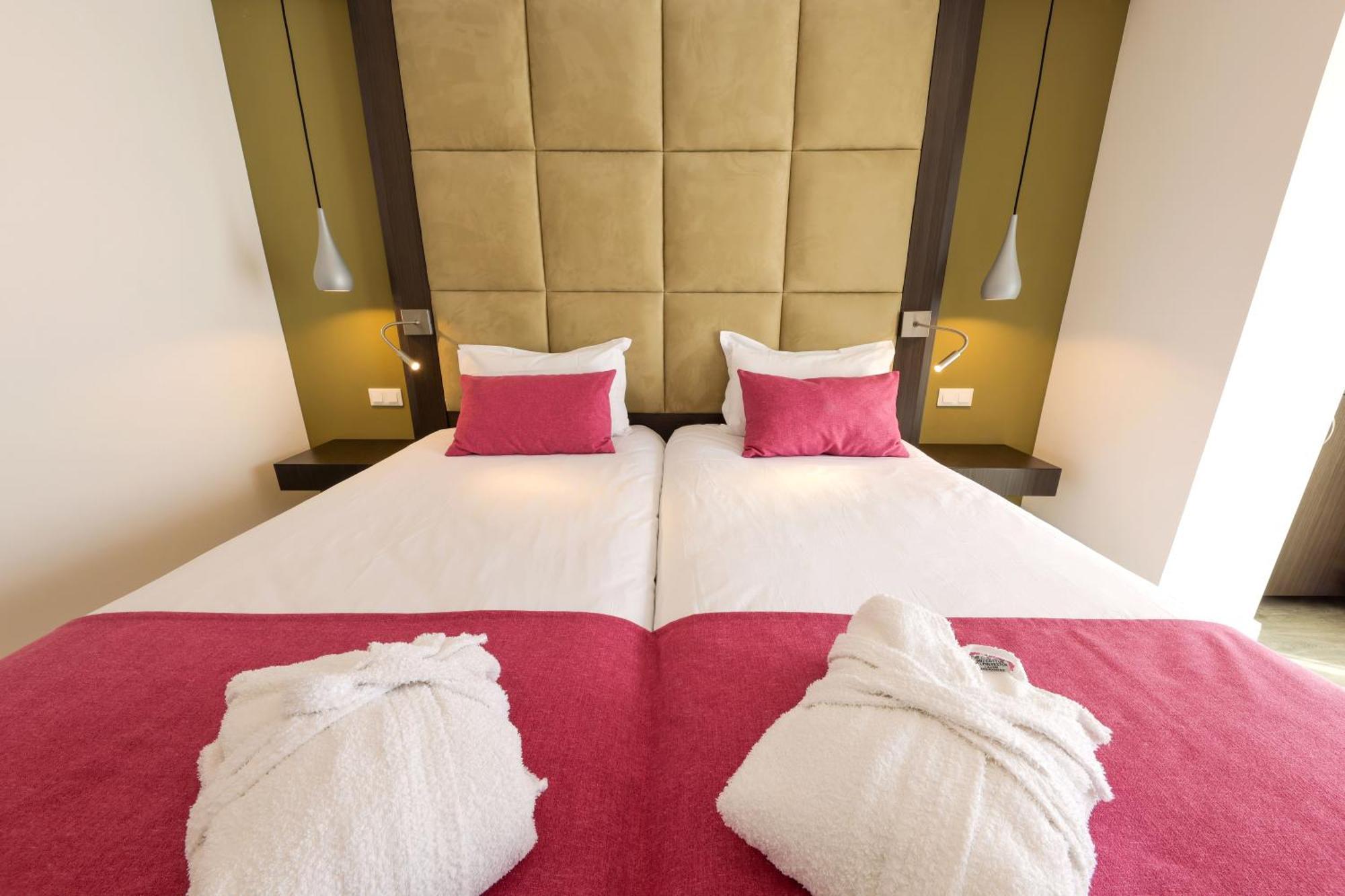 Hotel Saint Christophe Calvi  Bagian luar foto