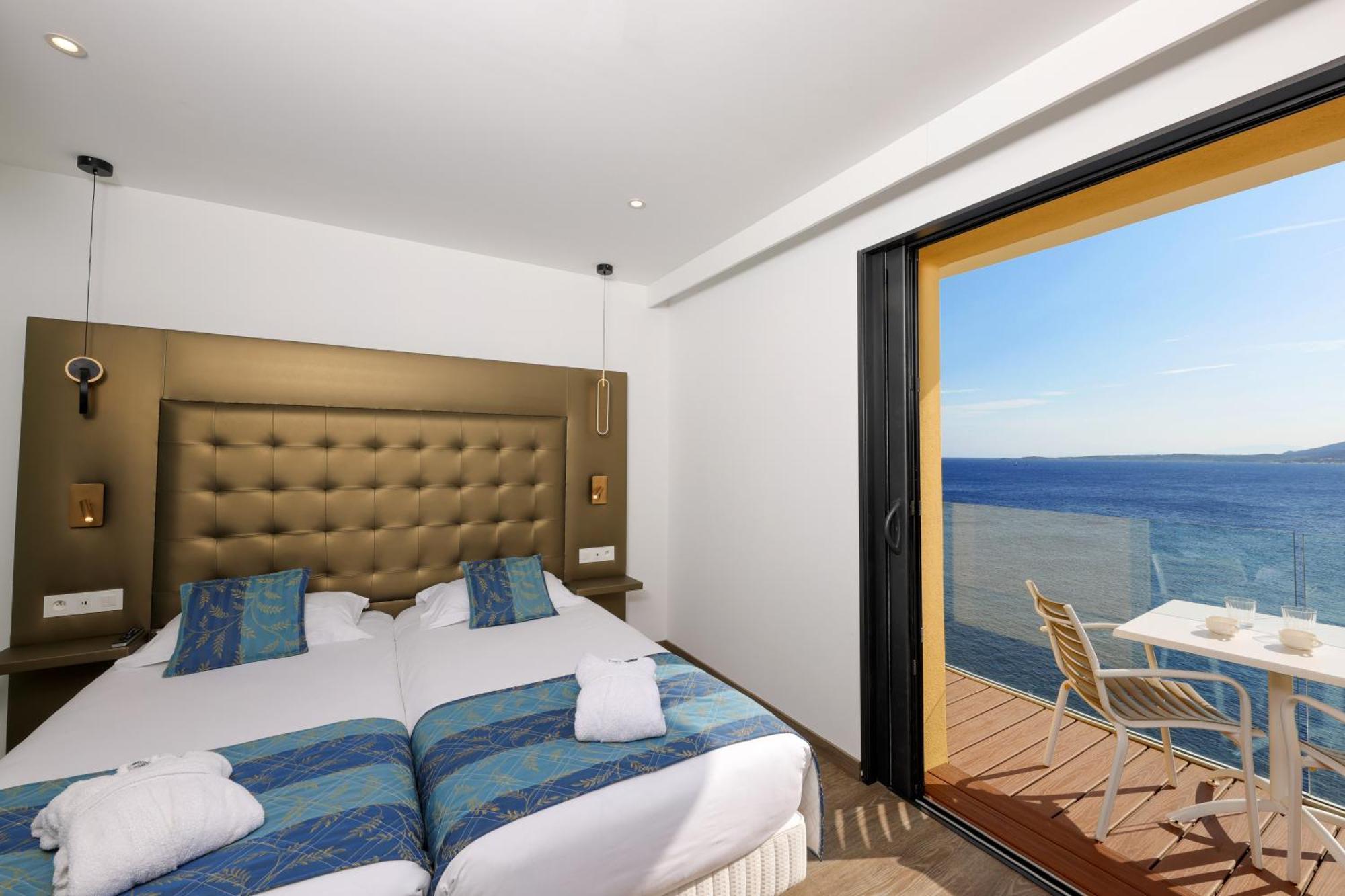 Hotel Saint Christophe Calvi  Bagian luar foto