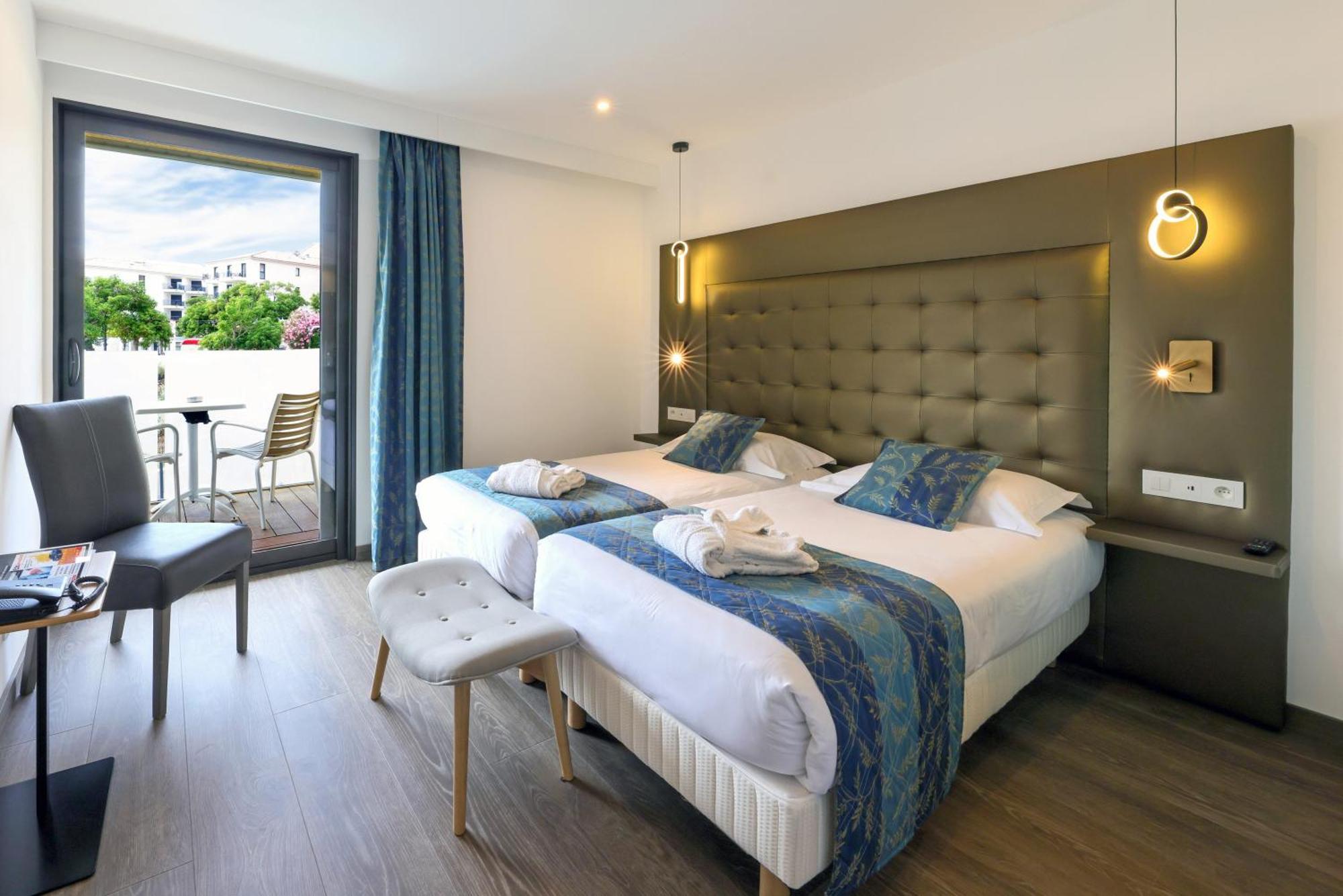 Hotel Saint Christophe Calvi  Bagian luar foto