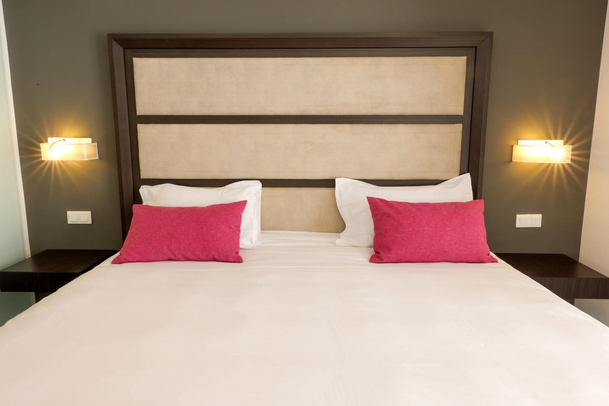 Hotel Saint Christophe Calvi  Bagian luar foto