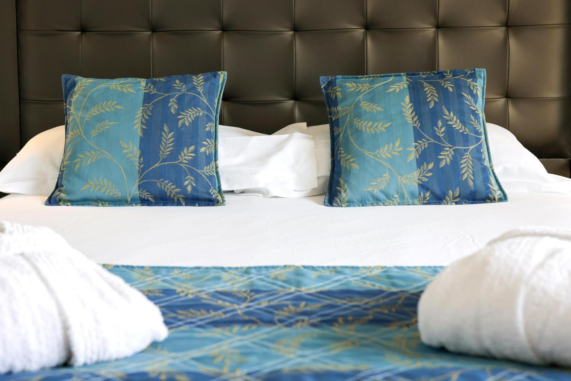 Hotel Saint Christophe Calvi  Bagian luar foto