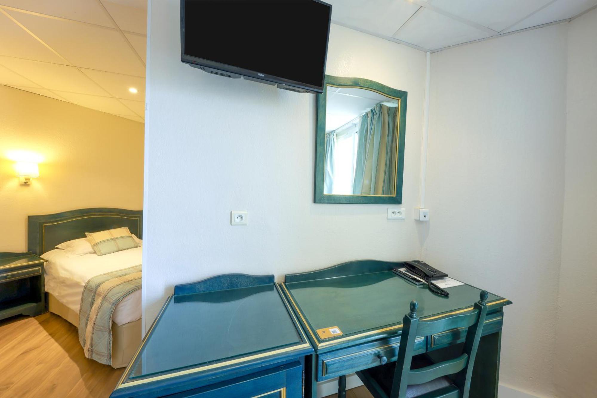 Hotel Saint Christophe Calvi  Bagian luar foto