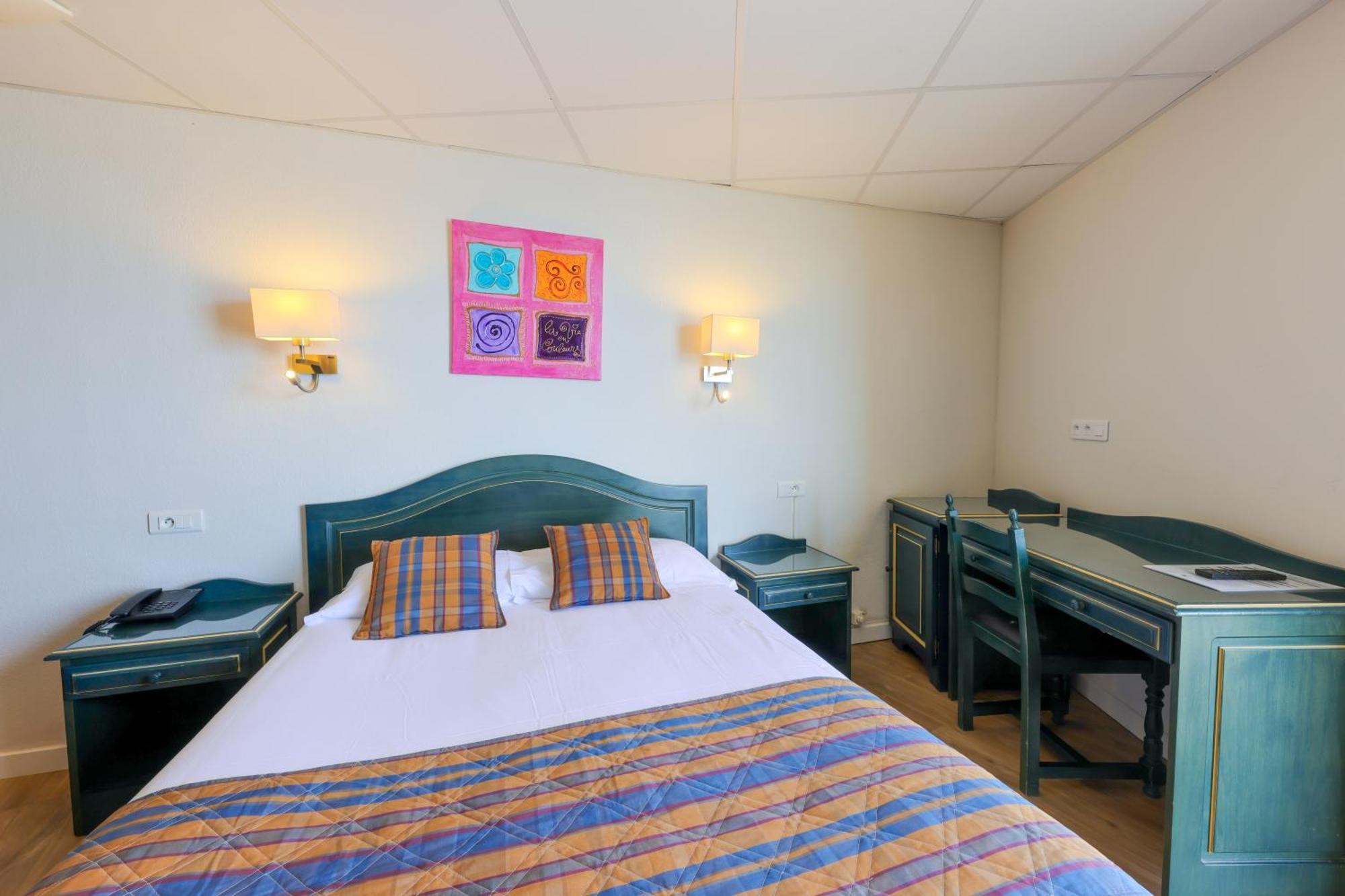 Hotel Saint Christophe Calvi  Bagian luar foto