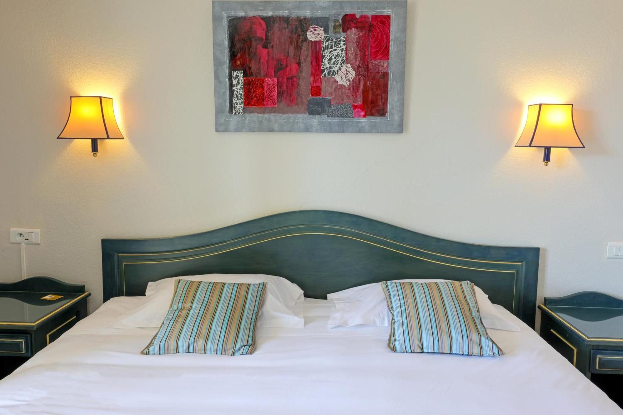 Hotel Saint Christophe Calvi  Bagian luar foto