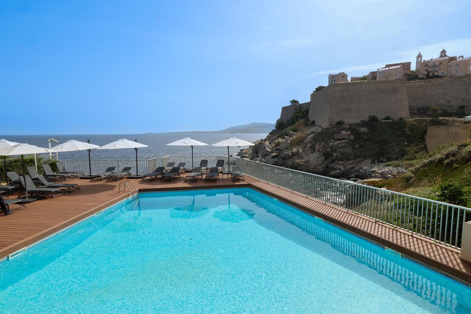 Hotel Saint Christophe Calvi  Bagian luar foto